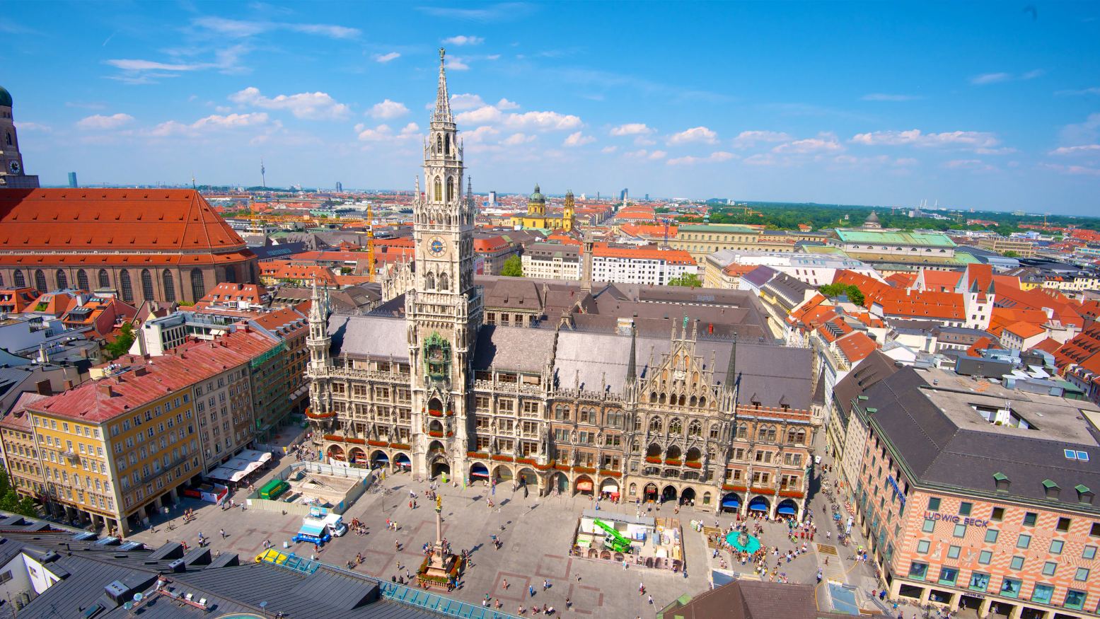 Marienplatz - Trung tâm lịch sử văn hóa.png